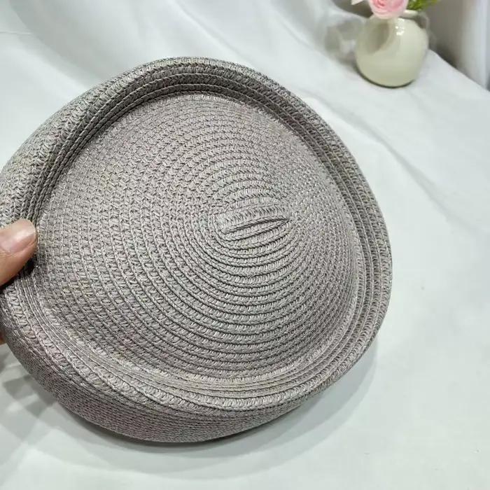 Chapeau d'hôtesse en paille d'été 2026 pour femme