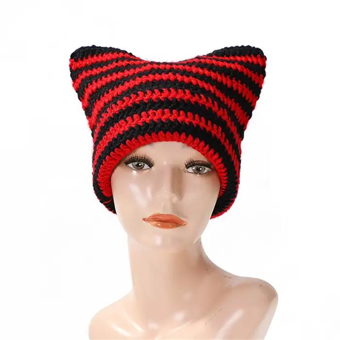 Automne et hiver nouveau chapeau rayé en corne de diable tricoté à la main avec oreilles pointues pour montrer le