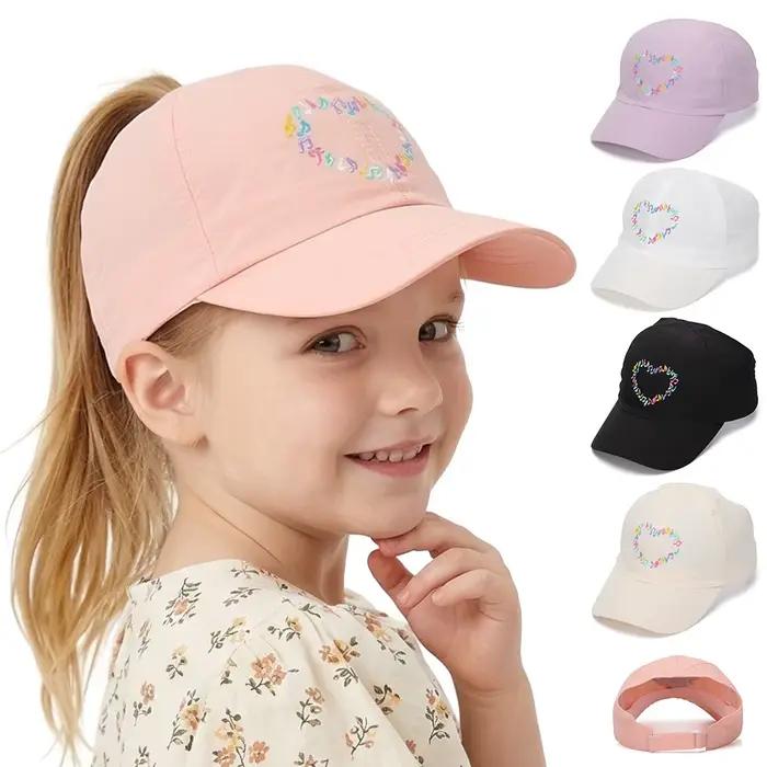 Casquette de baseball brodée en forme de cœur pour filles