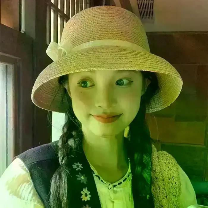 Chapeau de soleil élégant pour femme style Hepburn avec nœud décoratif