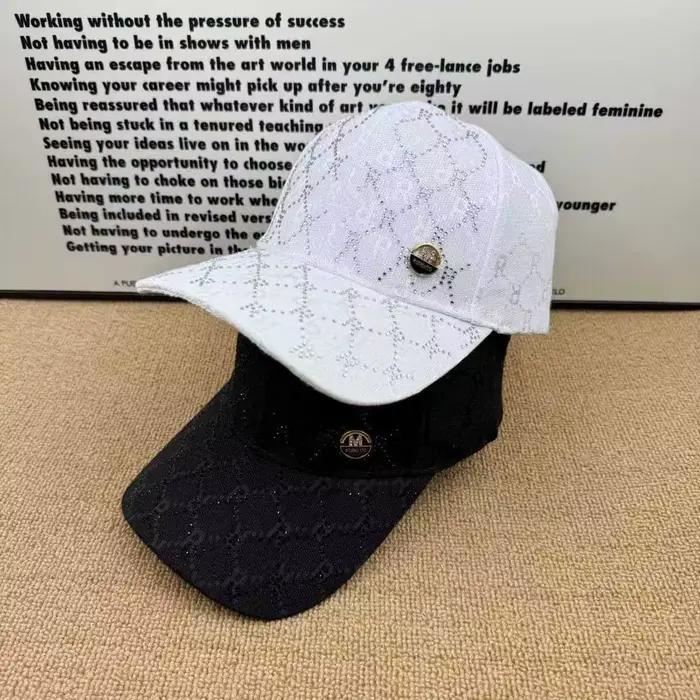 Casquette de baseball pour femme polyester chic avec visière ouverte adapté aux queues de cheval et protection solaire pour printemps été