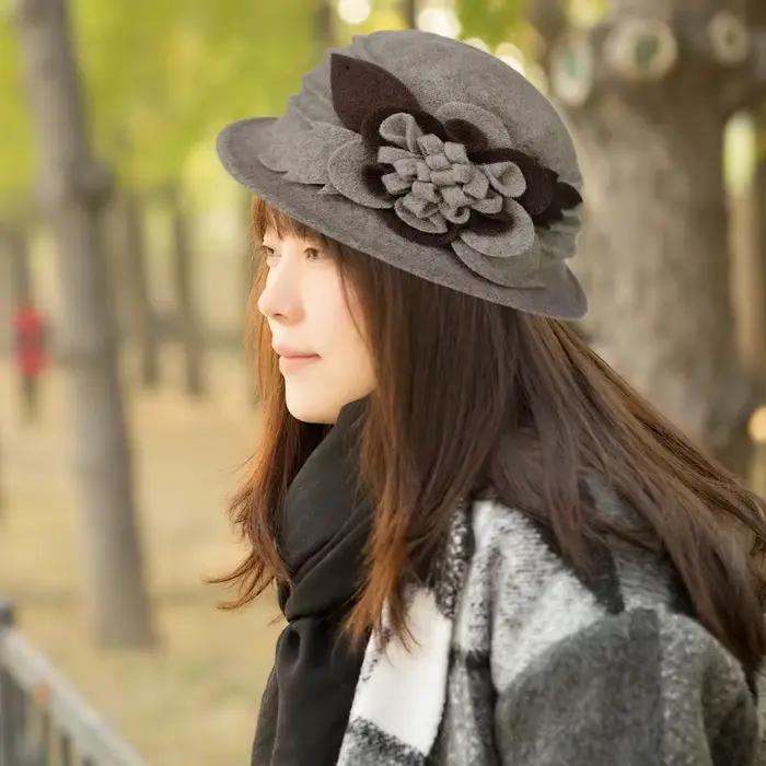 Chapeau de Cérémonie en Laine d'Agneau pour Femme