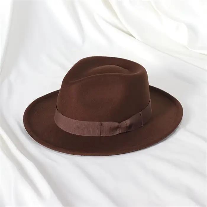 Chapeau Fedora en feutre avec nœud en forme de cœur