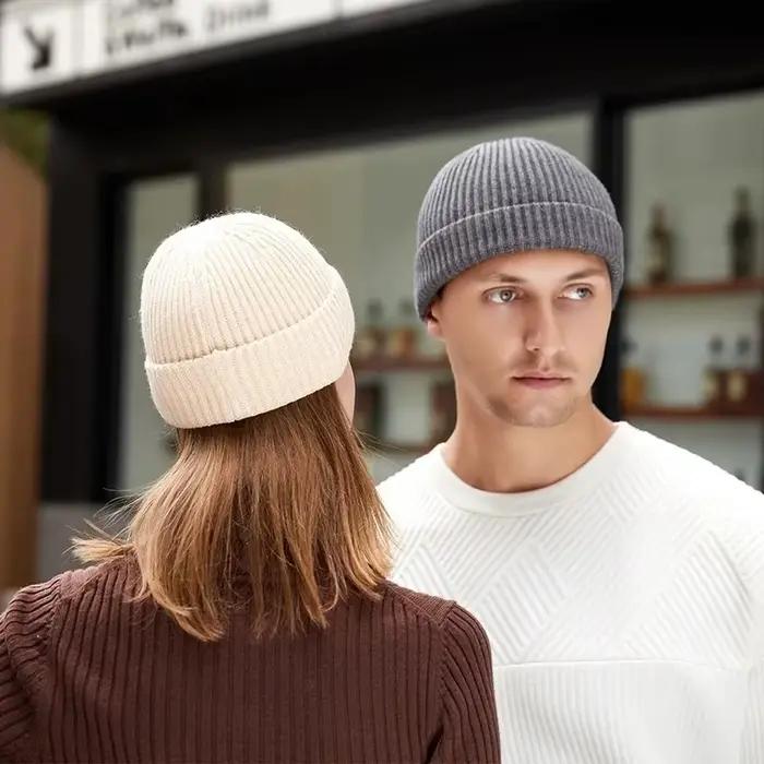 Bonnet tricoté en polyester pour homme et femme style sportif rayé chaud automne hiver décontracté occassionnels à offrir