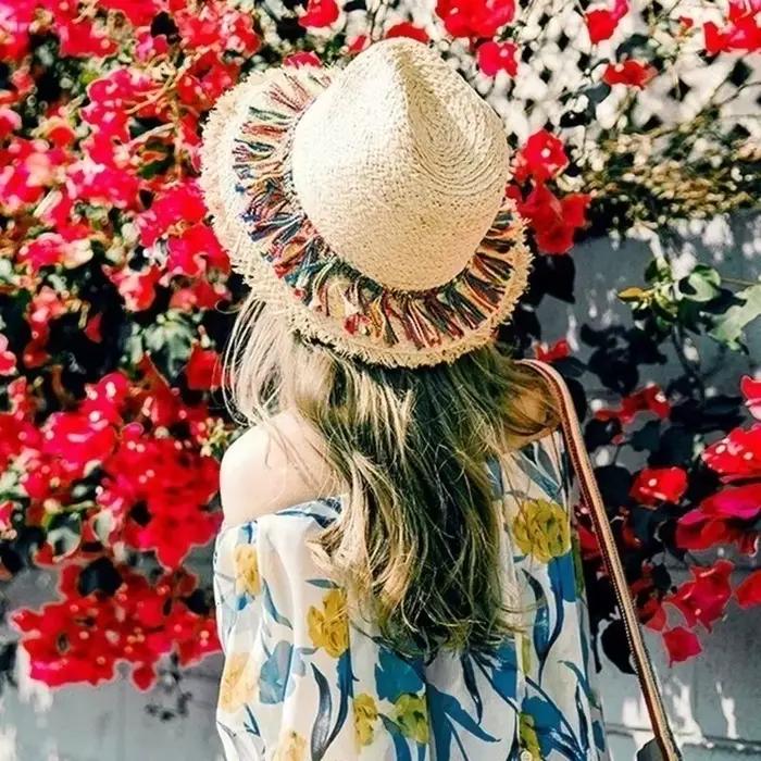 Chapeau de plage en paille avec pompon pour femme
