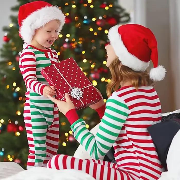 Chapeaux de Père Noël pour adultes et enfants