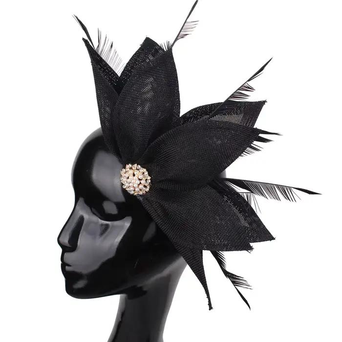 Élégant fascinateur en plumes pour mariée