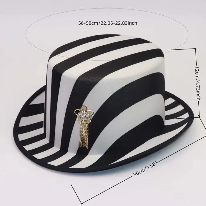 Chapeau de magicien à rayures noires et blanches avec pompon floral
