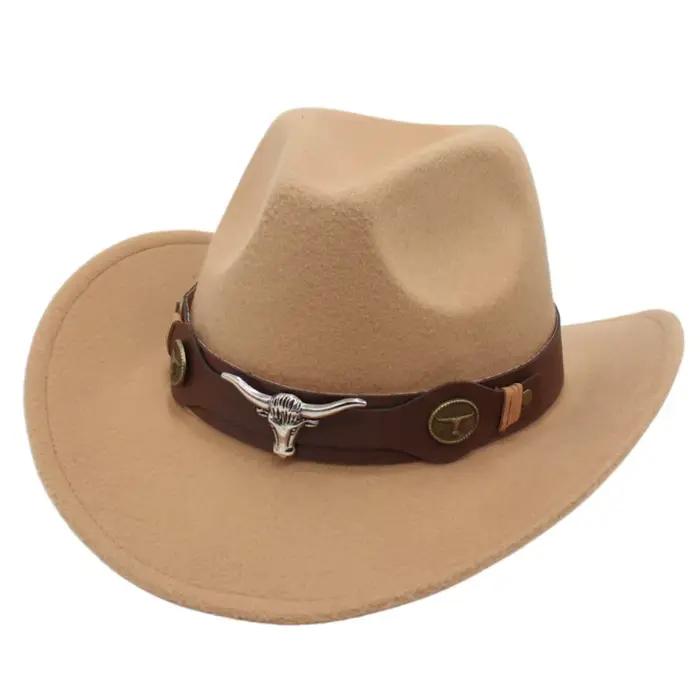 Chapeau de cowboy en feutre style ethnique avec bande de vache