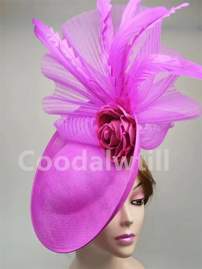 Chapeaux fascinateurs à fleurs pour femmes