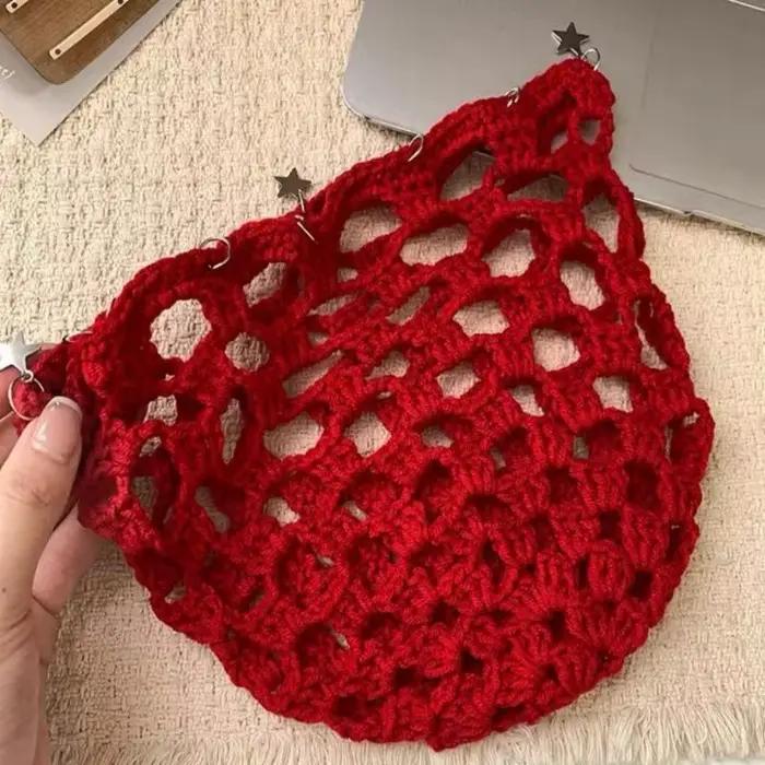 ㉹ Bonnet tricoté bohème ajouré en crochet avec étoile pour femme – Élégant