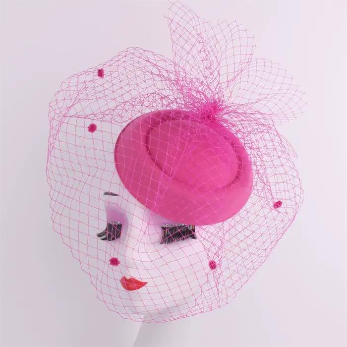 Chapeau haut de forme en voile noir pour femme