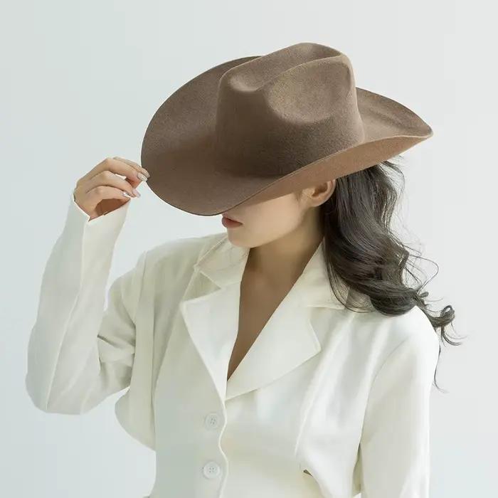 Chapeau en denim de feutre de laine à la mode et décontracté avec bords surélevés