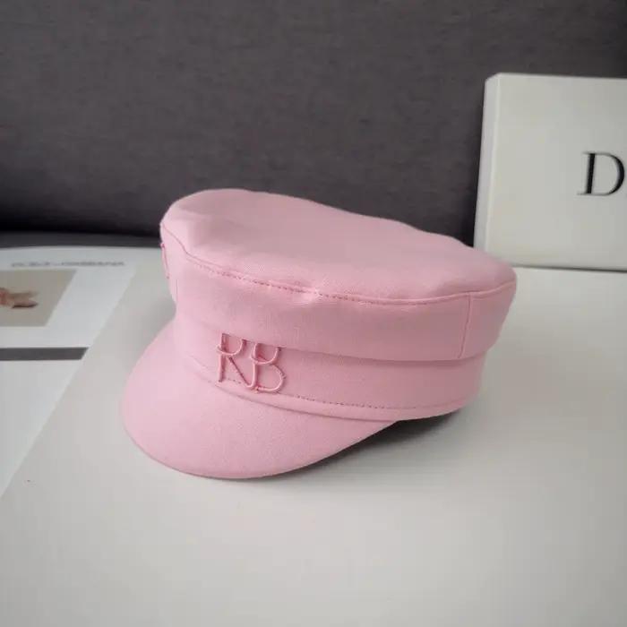Casquette Baker Boy en coton/lin rose ornée d'un monogramme