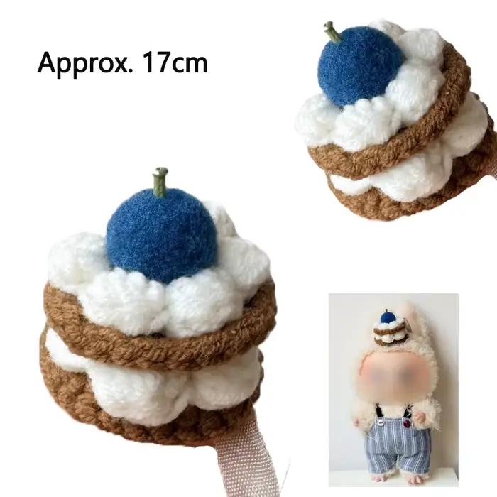 Chapeau de gâteau tricoté pour figurines de poupée