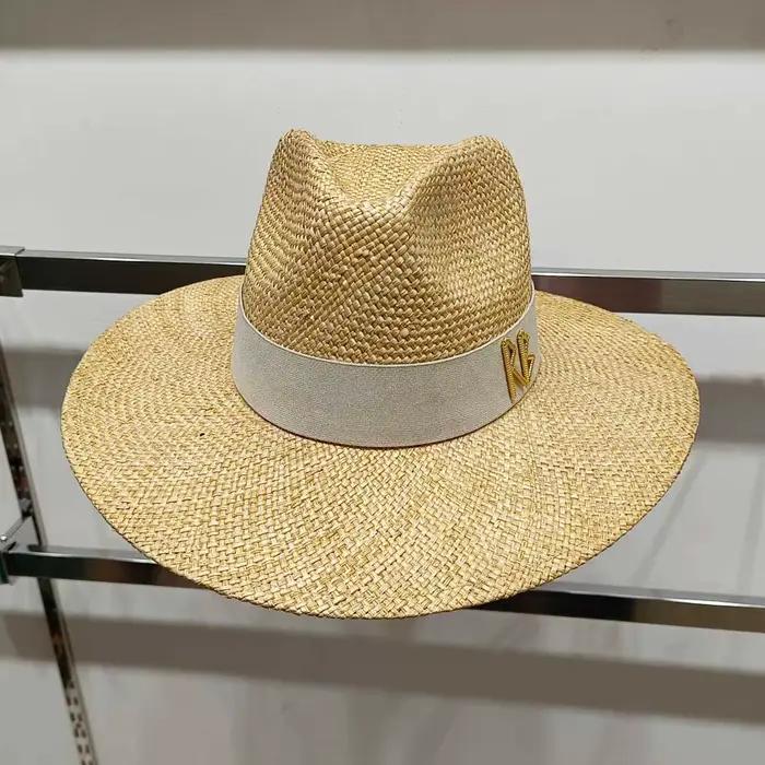 Chapeau de paille d'été 2025