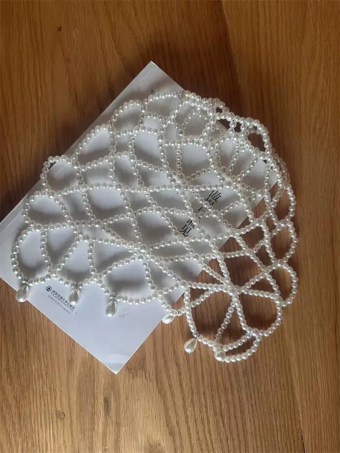 Chapeau tissé de perles blanc fait à la main pour femmes