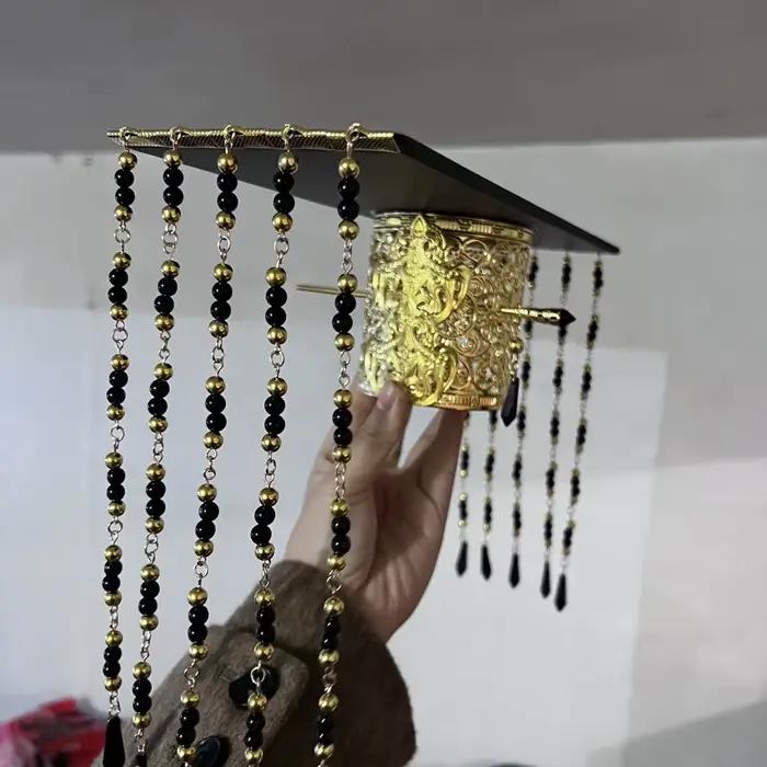 Chapeau de style rétro pour empereurs et empresses