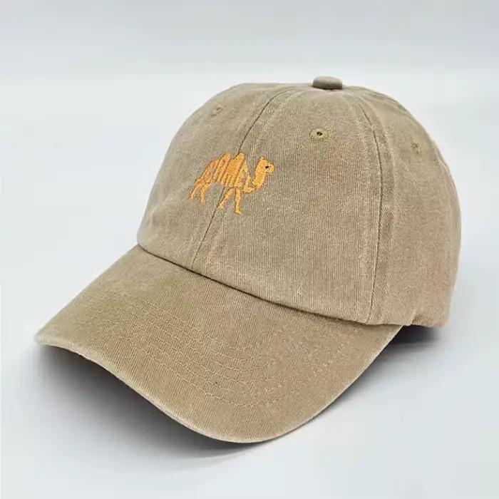 Casquette de baseball vintage en coton brodée motif animal camel