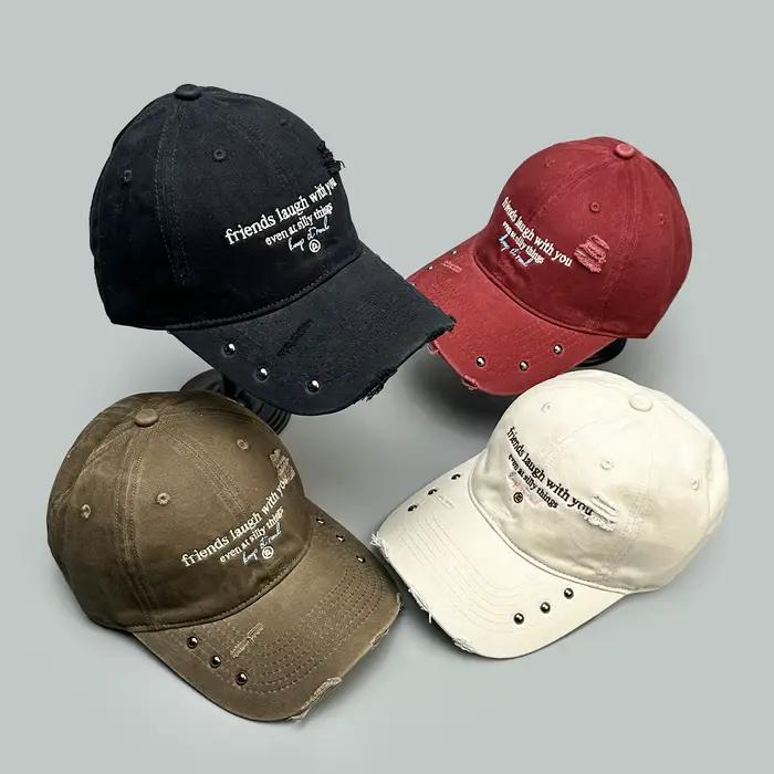 Casquettes de baseball brodées de lettres style déchiré avec rivets