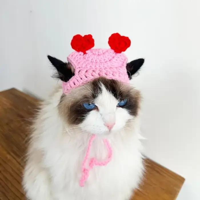 Chapeau en forme de cœur de pêche pour chats et petits chiens, accessoire mode en coton pour animaux de compagnie, tenues pour chats et chiens, vêtements pour animaux de compagnie, accessoires de mode pour animaux de compagnie